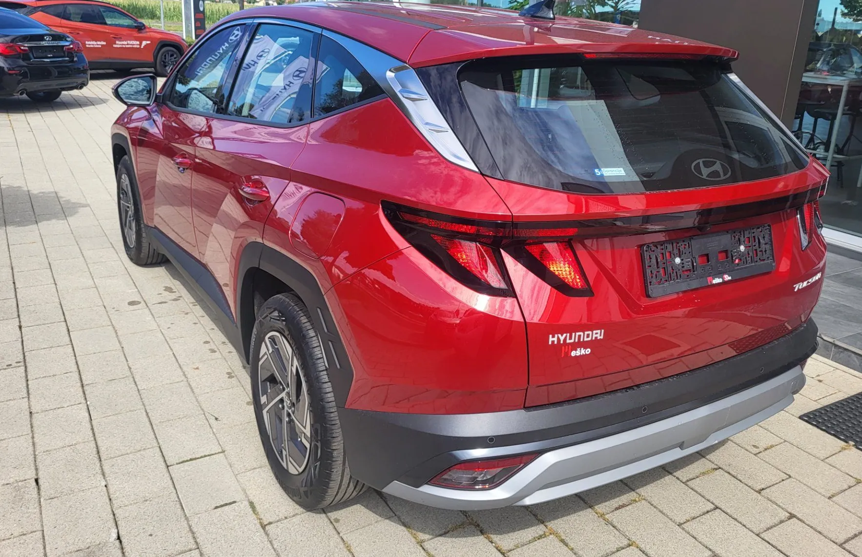 Zunanja slika - Hyundai Tucson - 1.6 T GDI Premium slo-1last-acc-navi-pdc-alu-kamer - 4
