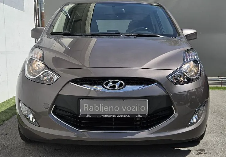 Zunanja slika - Hyundai ix20 - 1.6 CRDi Comfort - 2
