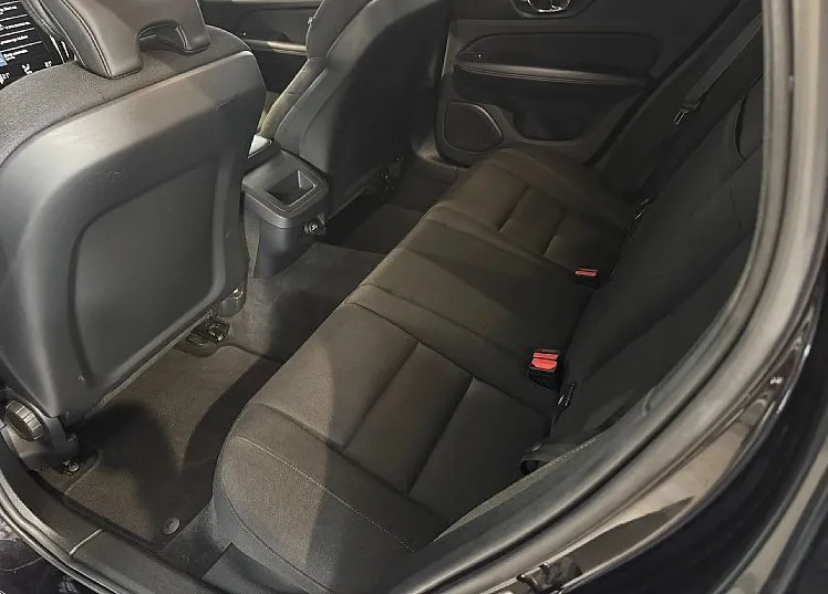 Zunanja slika - Volvo V60 - D3 A Momentum- FULL LED - NAVI - PDC - ODLIČEN - 11