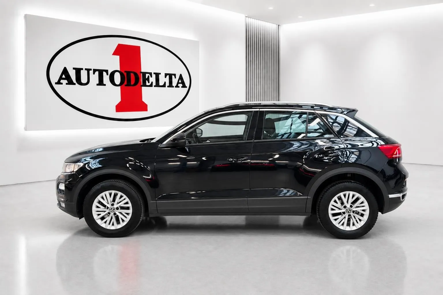 Zunanja slika - Volkswagen T-Roc - 2.0 TDI DSG SCR Style 110 150 ... - 3
