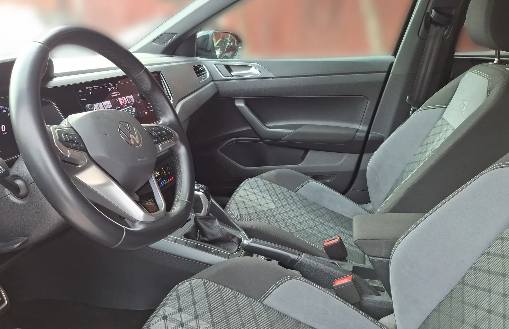 Zunanja slika - VW Taigo - 1.0 TSI avt. R-Line 115 KM - 7