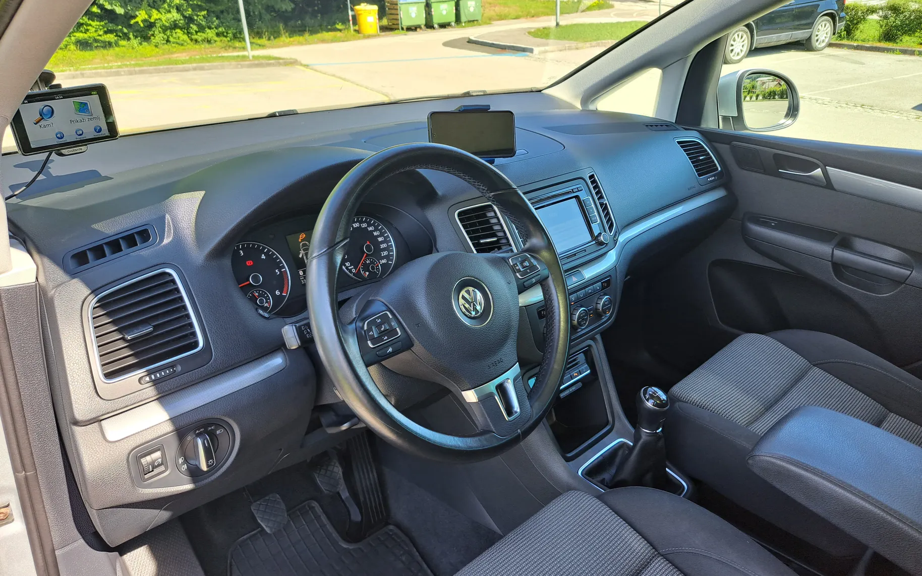Notranja slika - Volkswagen Sharan - 2,0 TDI BlueMotion Technology Comfortline - 13