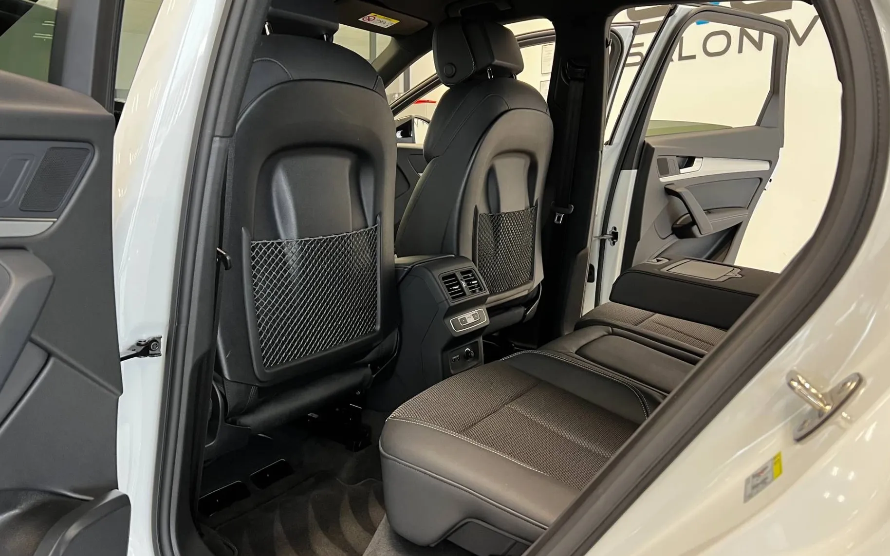 Zunanja slika - Audi Q5 - 40 TDI-Q-S-LINE-MATRIX-HUD-VIRTUAL-KAM360-KEYLESS - 12