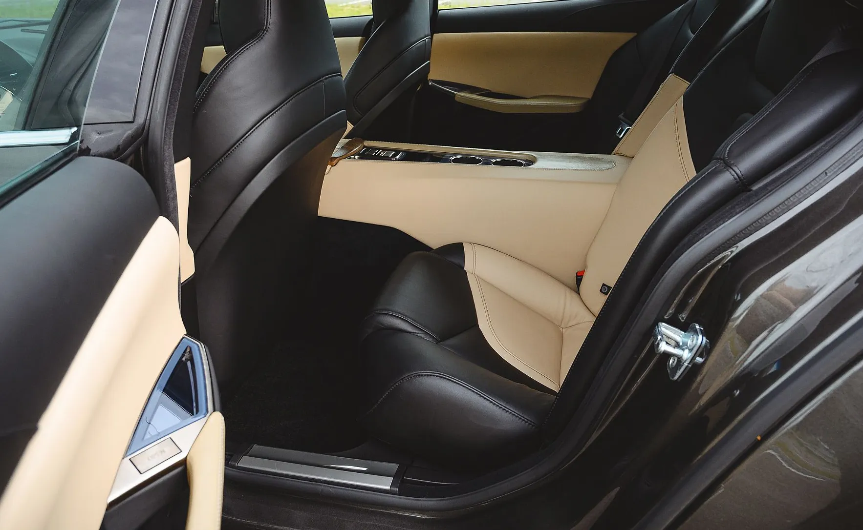Zunanja slika - Fisker Karma - vsa dodatna oprema - 11