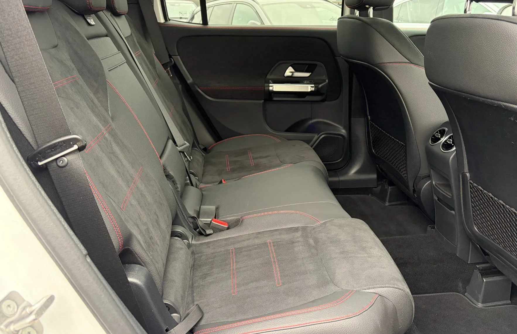 Zunanja slika - Mercedes-Benz GLB-Razred - GLB 200 AMG Line Avt. - 10