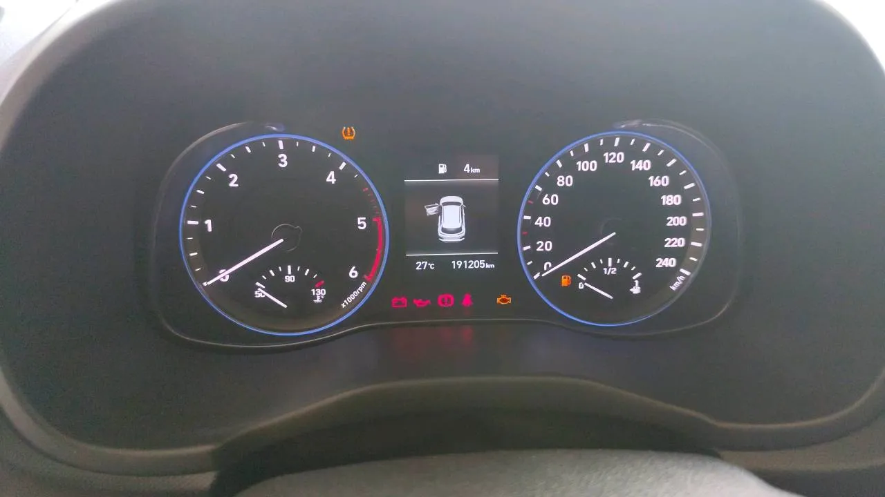 Notranja slika - Hyundai Kona - 1.6 / CRDi - 12