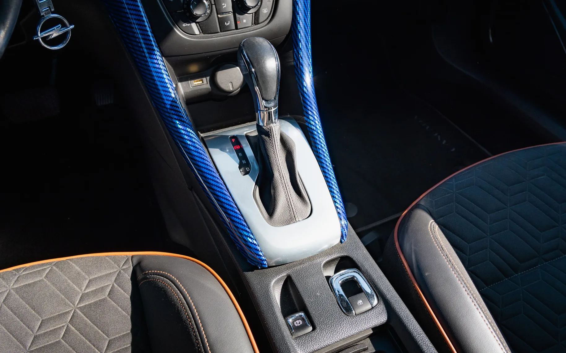 Notranja slika - Opel Cascada - 1,6 Turbo Cosmo Avt. - 11