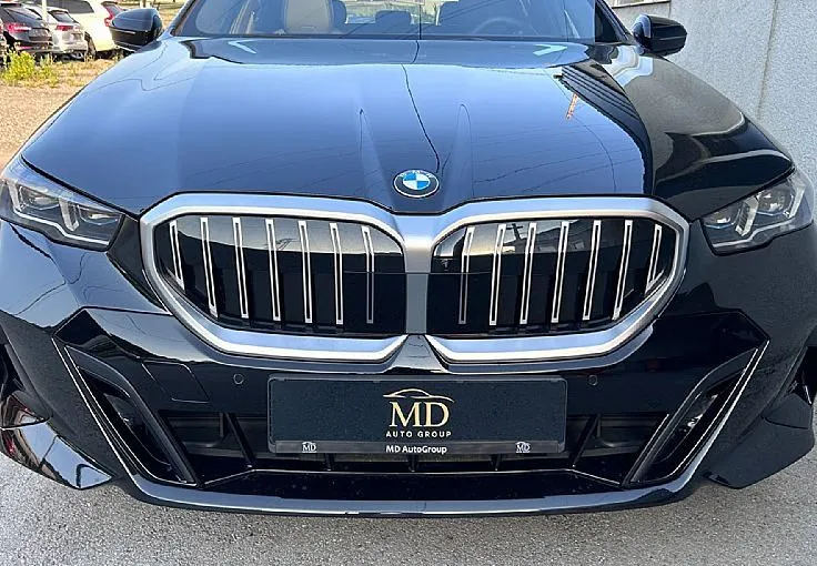Zunanja slika - BMW Serija 5 - Touring: MSPORT-HEAD-UP-HARMAN-HALJEN-SED-360KAMERA-KLJU - 2