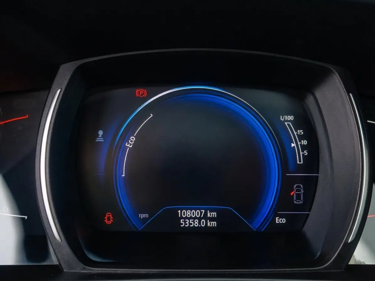Notranja slika - Renault Kadjar - dCi 130 Energy Bose Edition - 13