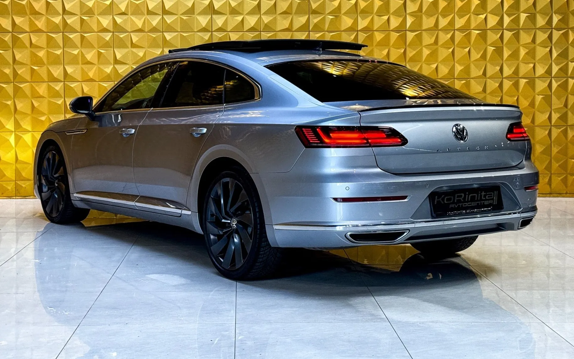 Notranja slika - Volkswagen Arteon - 2.0 TDI AUT. R Line-PANO-MASAZA-VIRTUAL-KAMERA - 9