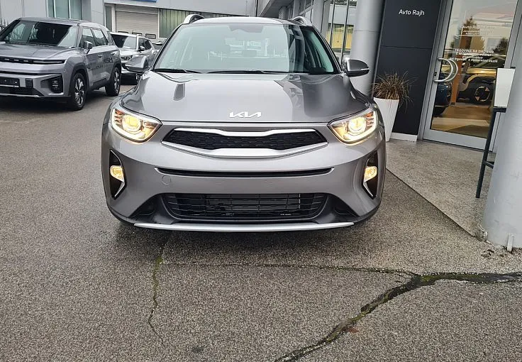 Zunanja slika - KIA Stonic - 1.2  LX Urban+ M T - 3