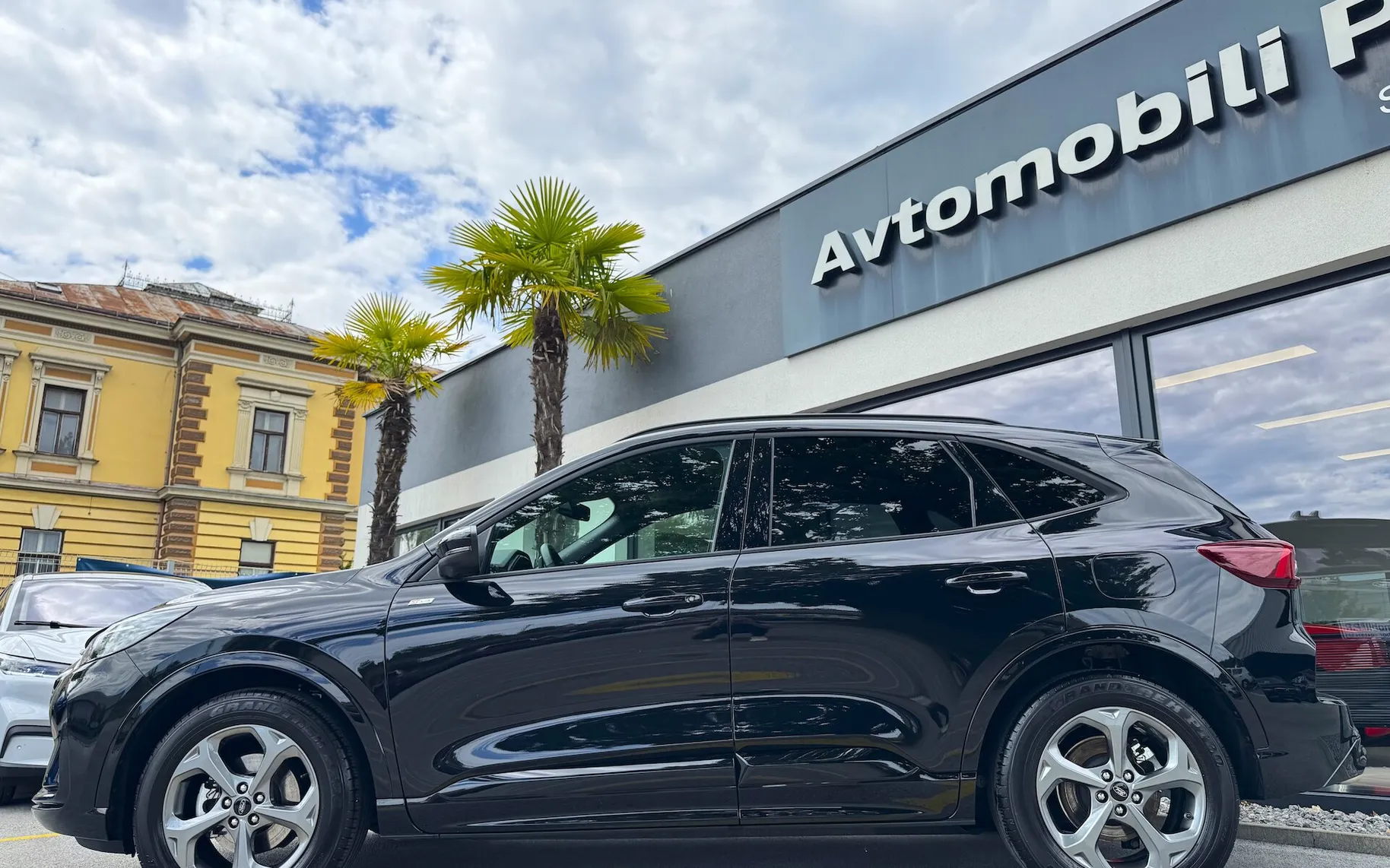 Zunanja slika - Ford Kuga - 1.5 EcoBoost ST-LINE AVT 186KM SLO FULL LED NAVI - 4