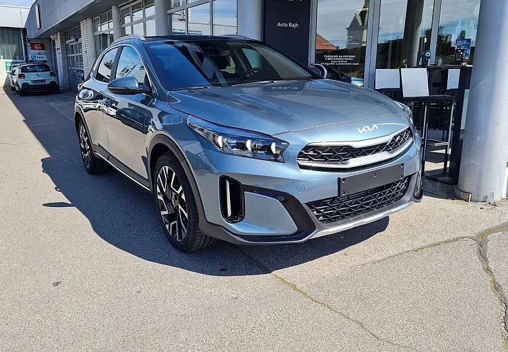 Zunanja slika - KIA XCeed - 1.0 T-GDi EX Way ISG. M T 85 kW - 2