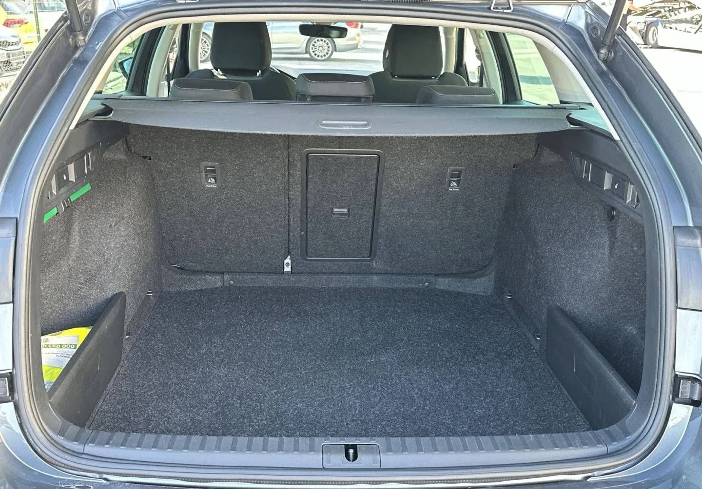 Notranja slika - Škoda Octavia - Combi 2.0 TDI Ambition DSG - 12