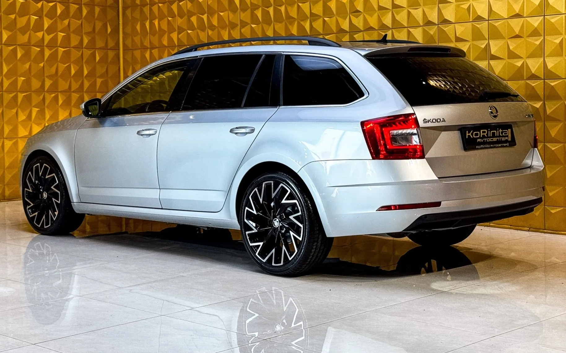 Notranja slika - Škoda Octavia - 2.0 TDI AUT. GRETJE-NAVI-TEMP-MULTIFUNKCIJA - 7
