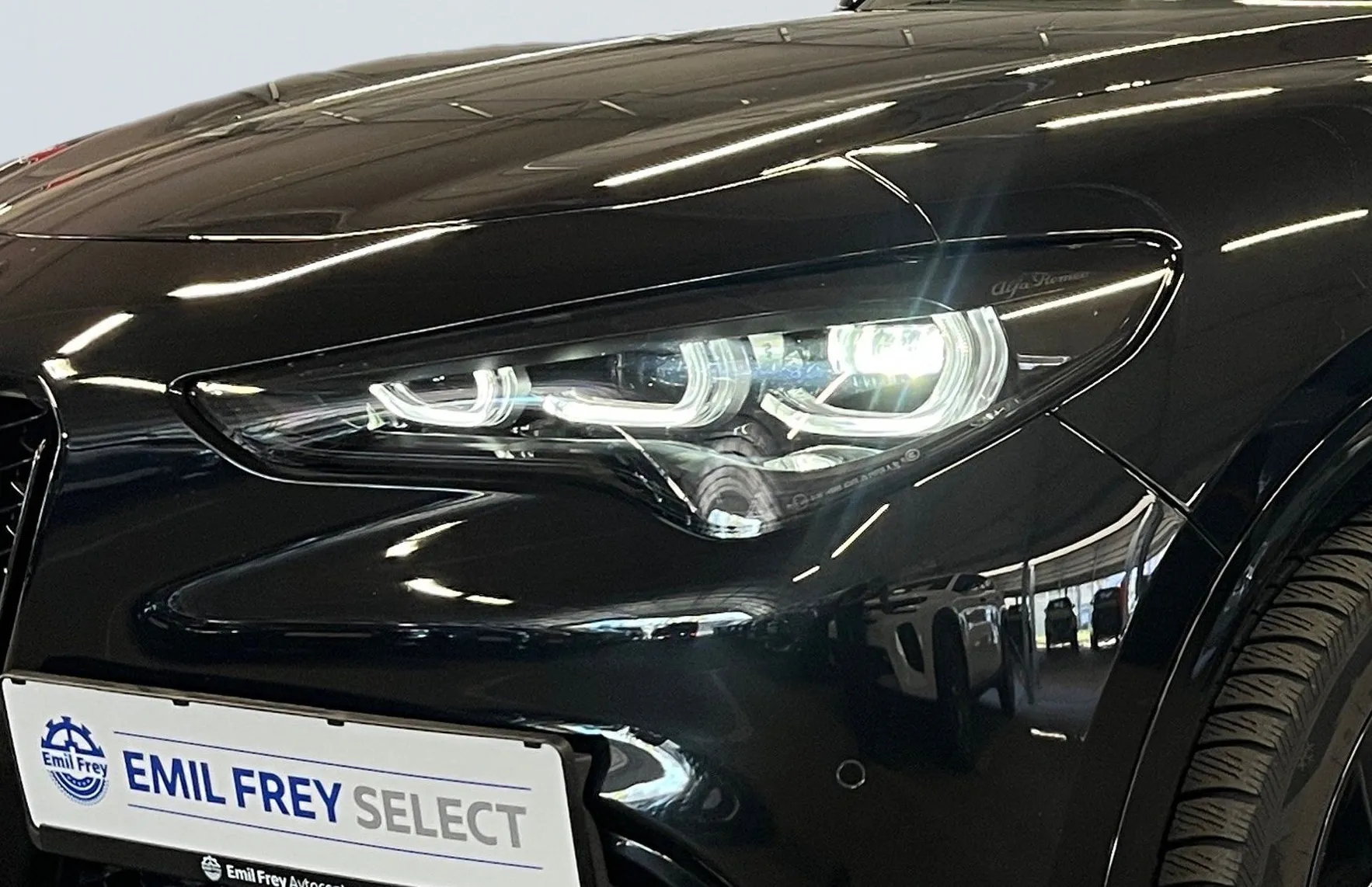 Zunanja slika - Alfa Romeo Stelvio - Q4 2.2 Multijet 210 Veloce Avt. - 5