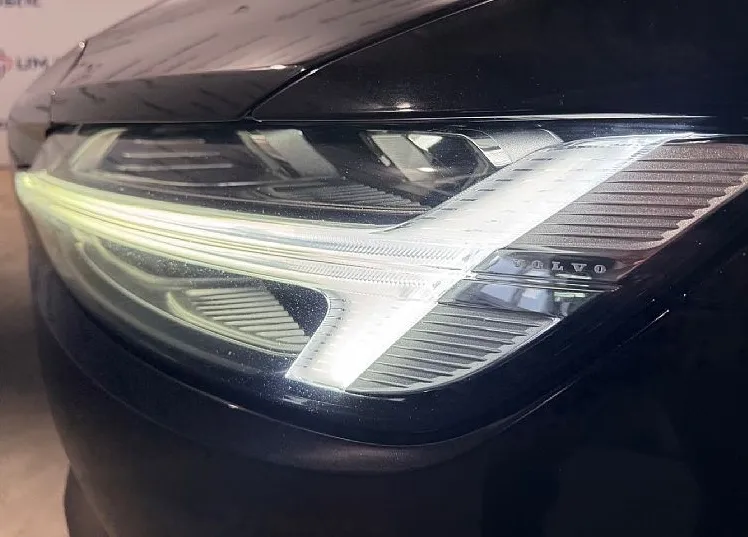 Zunanja slika - Volvo V60 - D3 A Momentum- FULL LED - NAVI - PDC - ODLIČEN - 8