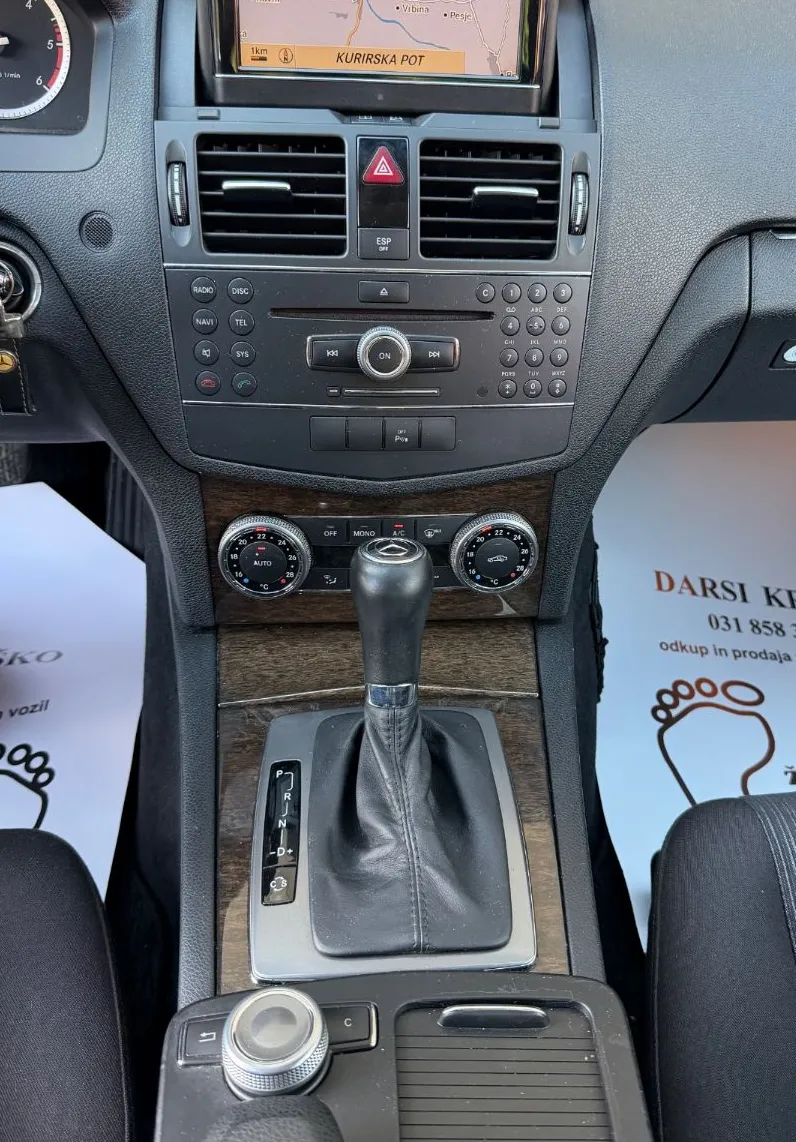 Zunanja slika - Mercedes-Benz C-Razred - 220CDI Elegance AVT. SLO 1.LASTNIK XENON PDC ALU - 17