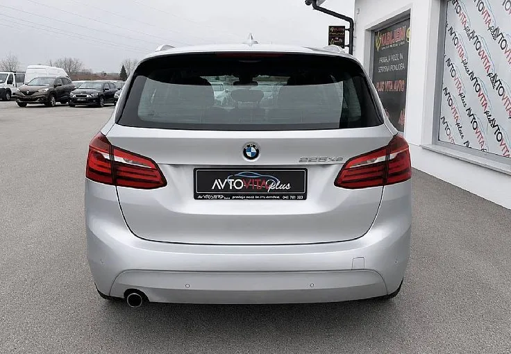 Zunanja slika - BMW Serija 2 - Active Tourer: 225xe iPerformance 4X4 PLUG-IN HYBRID LED - 4