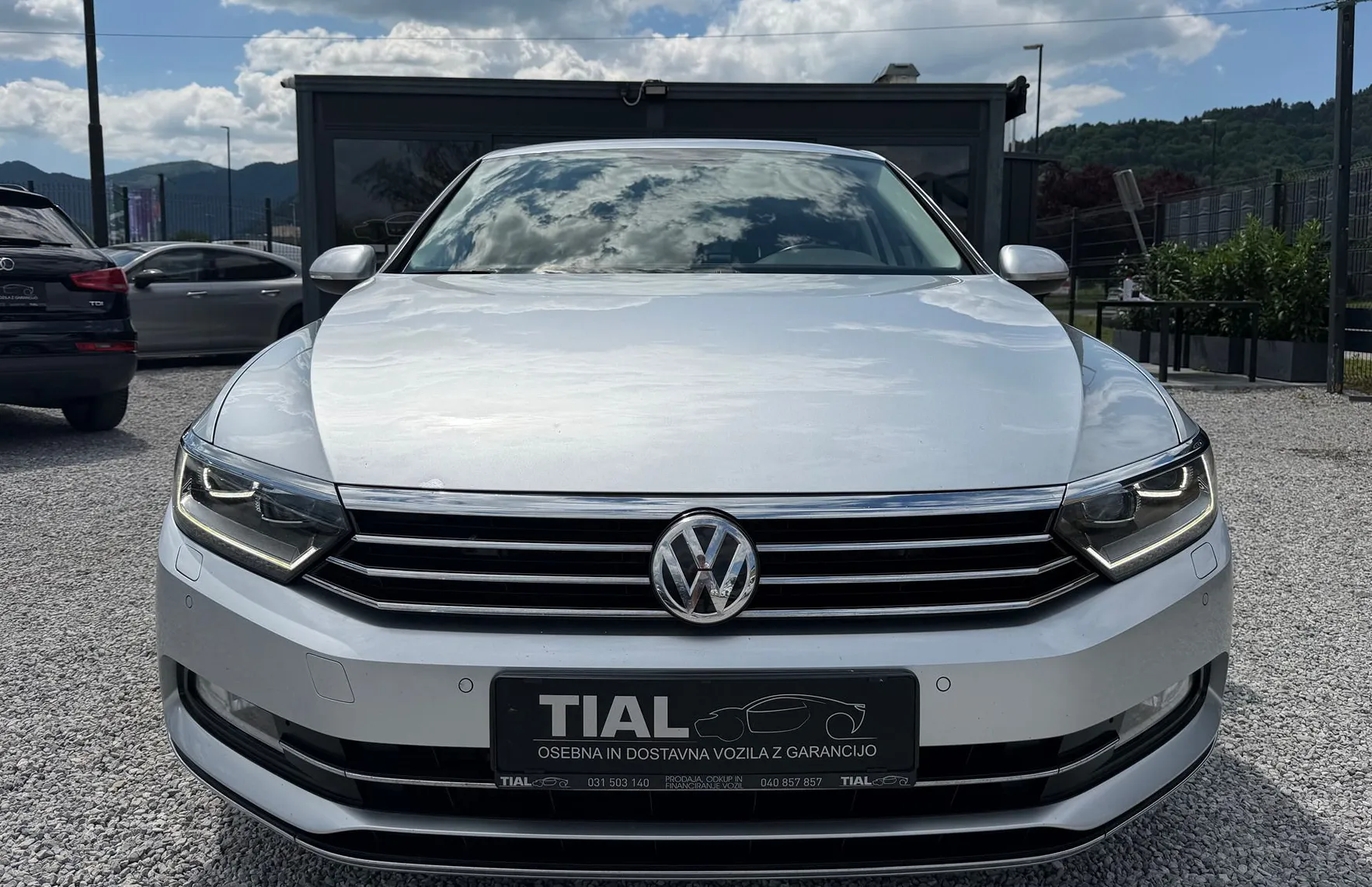 Zunanja slika - VW Passat - 2.0 TDI Highline-SLO-FULL LED-ACC-NAVI-KAMERA-ALU - 2