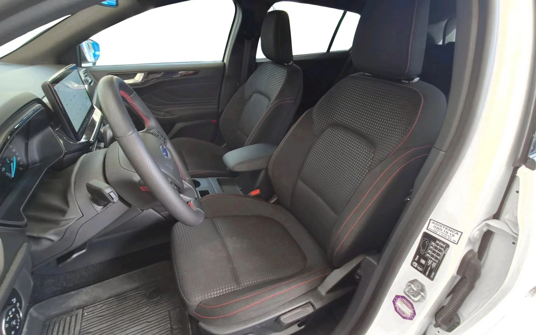 Zunanja slika - Ford Focus - Karavan 1.5 EcoBlue ST-Line Avt.-SLO-RADAR-BLISS - 5