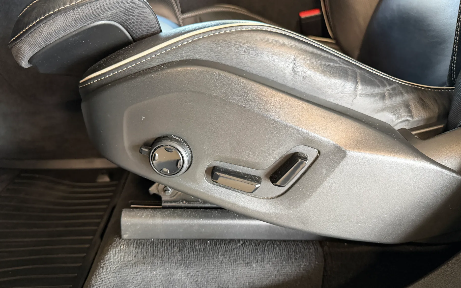 Motor in tehnologija - Volvo XC90 - XC90 - 28