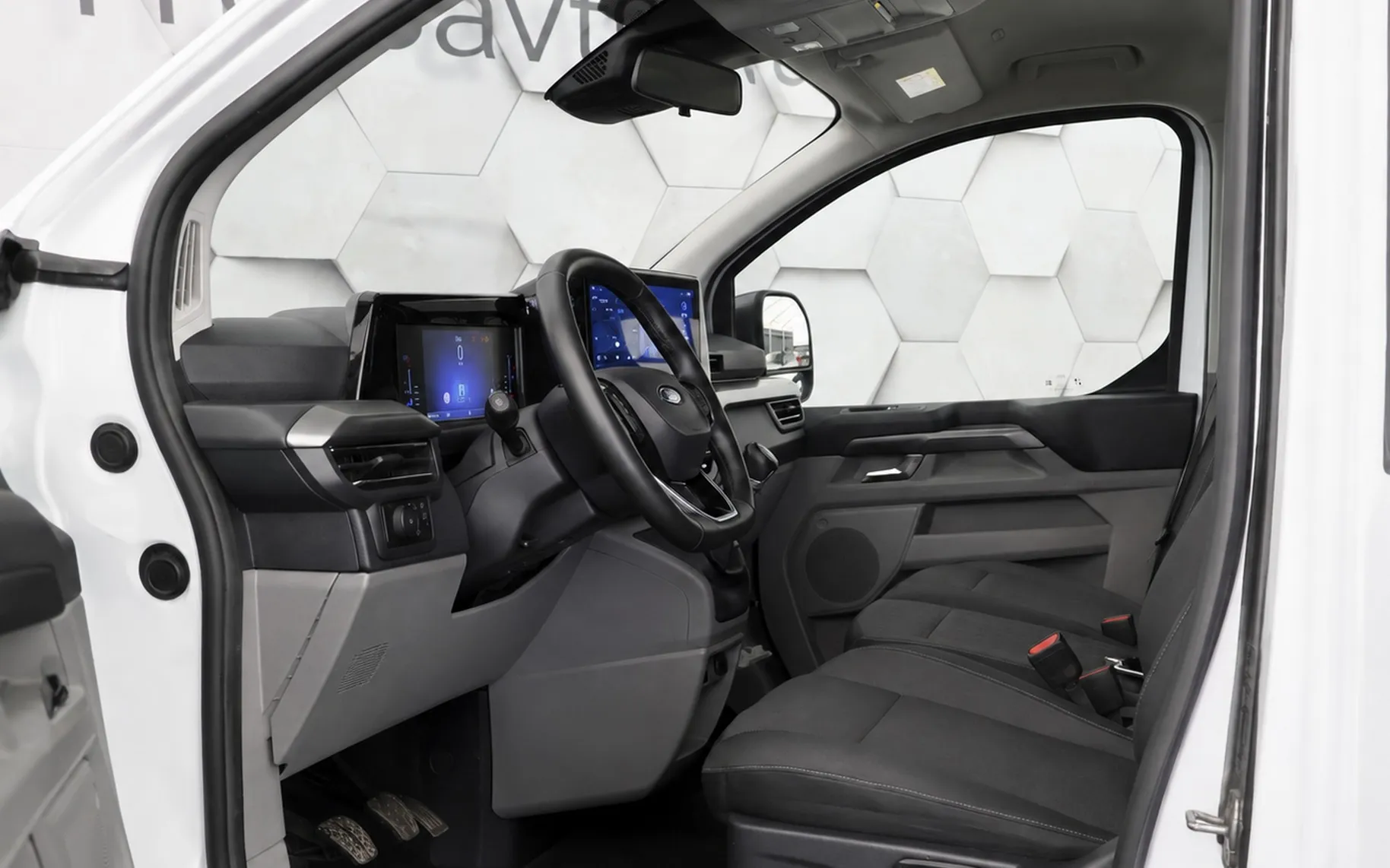 Zunanja slika - Ford E-Transit Custom - L2 2.0 TDCi Titanium 150KM 1+8 - 9