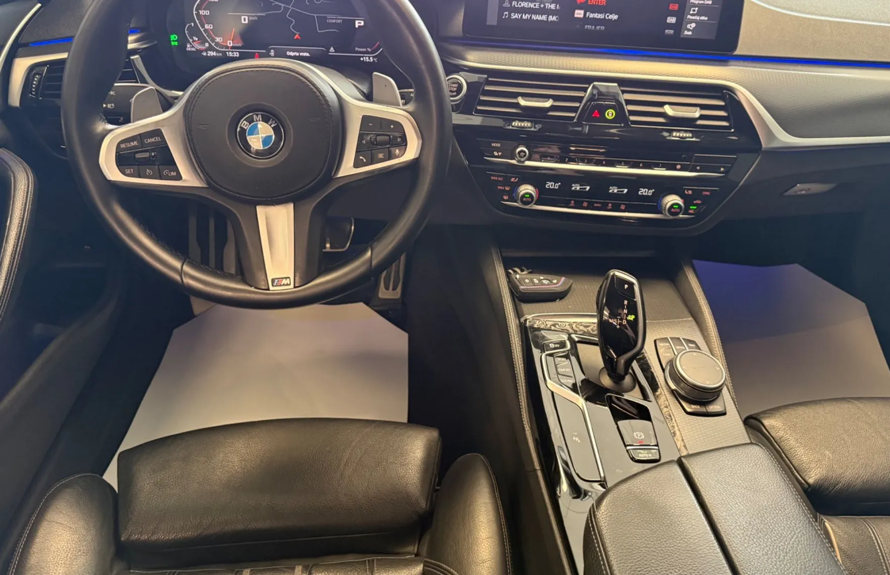 Zunanja slika - BMW Serija 5 - Touring: 530d xDrive M-SPORT-AMBIENT-LED-ALU-FACELIFT- - 11