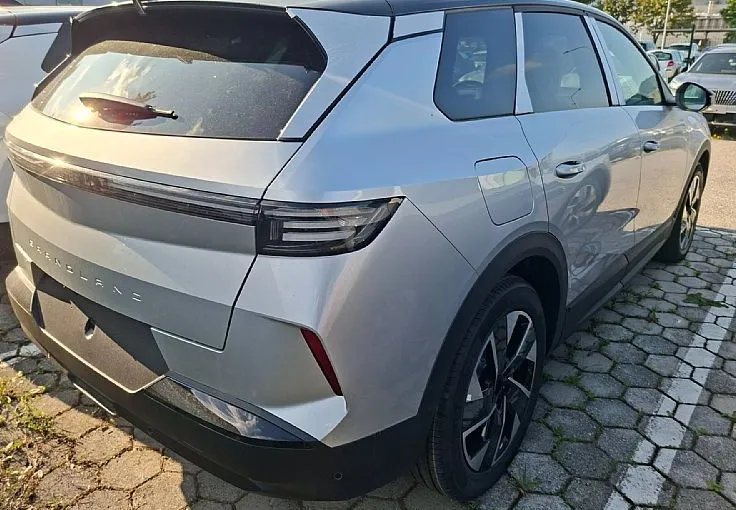 Zunanja slika - Opel Grandland - Elektro GS 73 kWh - 3