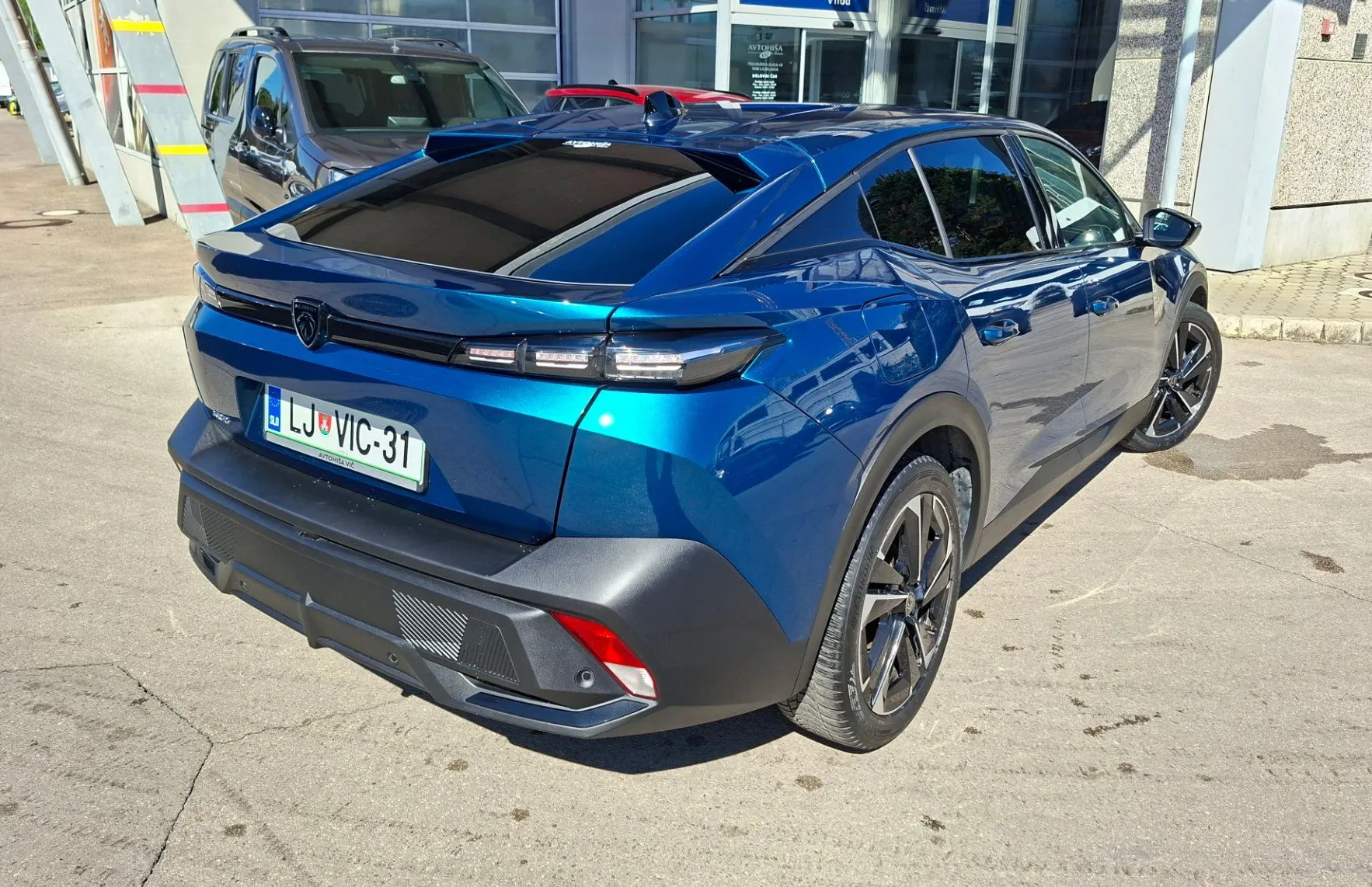 Zunanja slika - Peugeot 408 - ALLURE 1.2 PURETECH 130 EAT8 - 3
