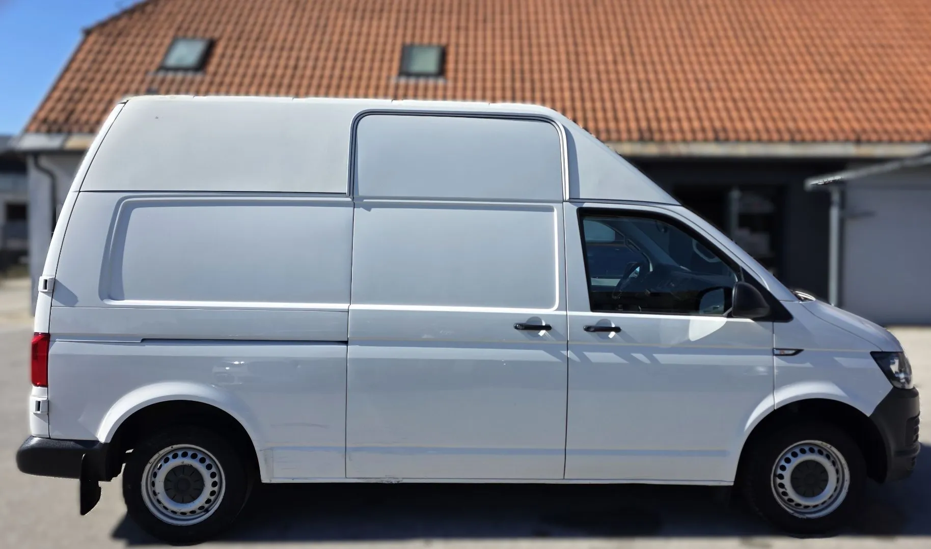 Zunanja slika - Volkswagen Transporter - T6 2.0TDI N1 DELAVNICA KAMPER KLJUKA TEMP - 5