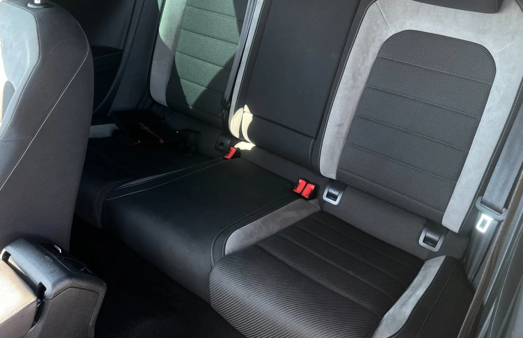 Zunanja slika - Volkswagen Golf - R 4motion BMT DSG - 9