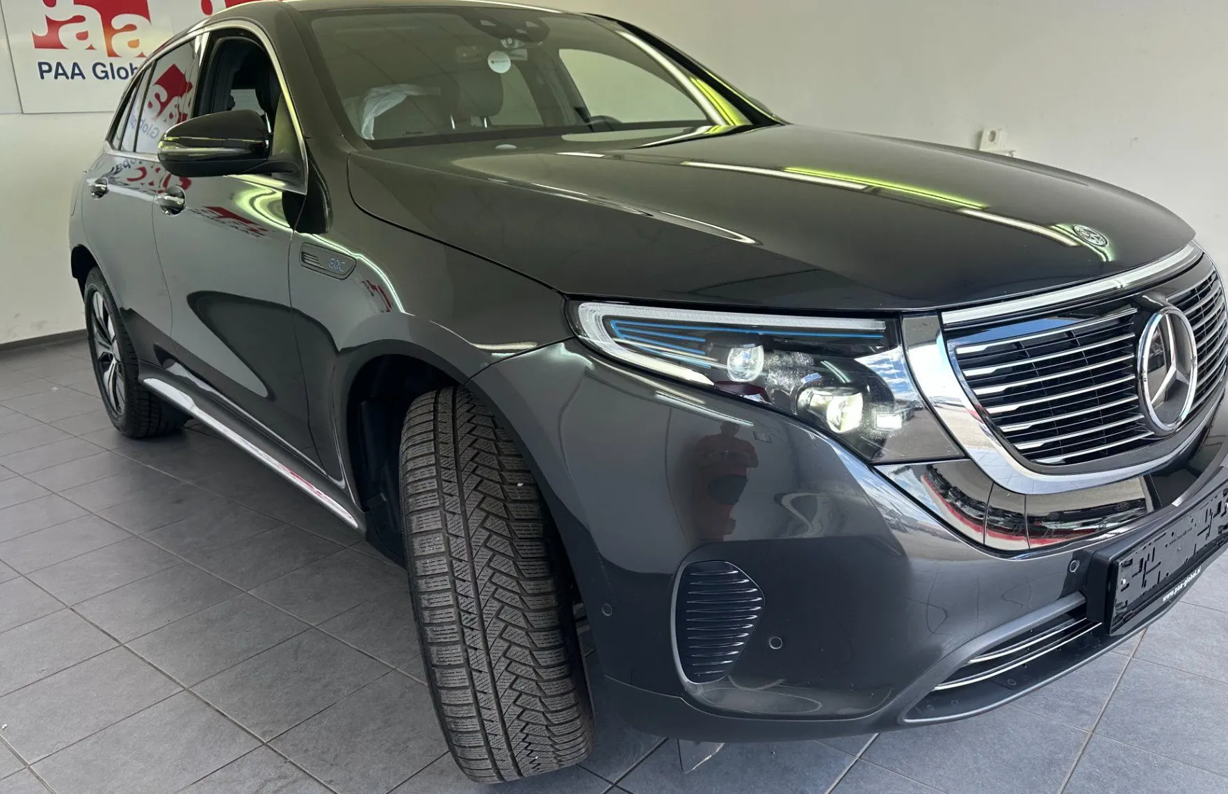 Zunanja slika - Mercedes-Benz EQC - 400 4MATIC.NEMŠKI+4ALU.KAMERA.KLJUKA.LED.ACC.USNJE - 6