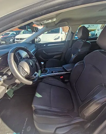 Zunanja slika - Renault Mégane - Megane Grandtour Blue dCi 115 Techno - 9