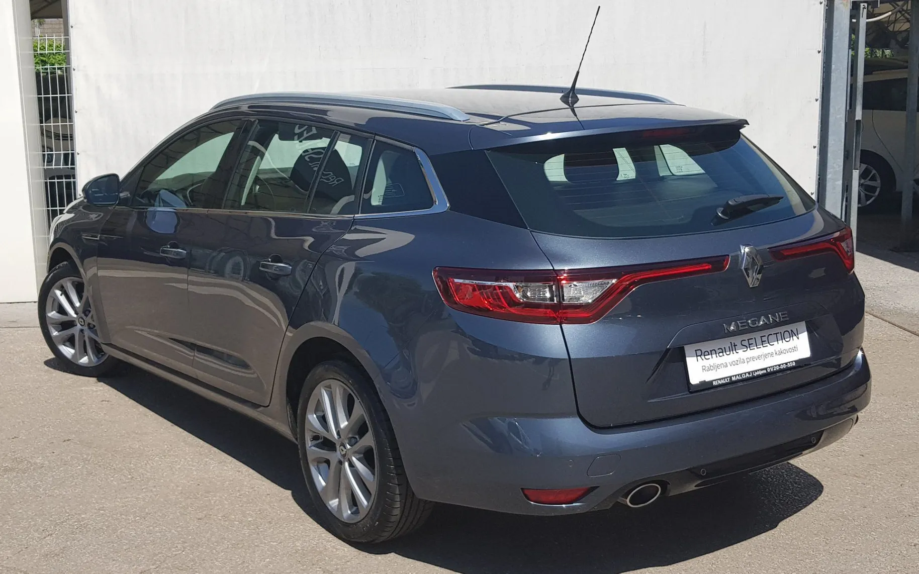Zunanja slika - Renault Mégane - Grandtour dCi 110 Intens GLAVNI SERVIS - 6