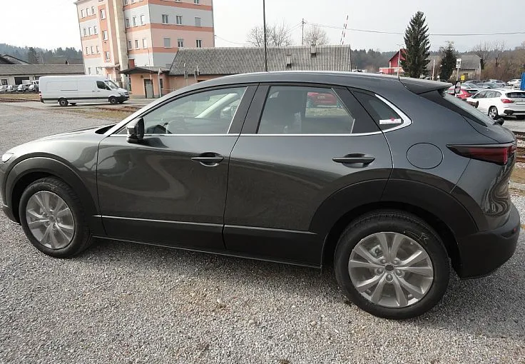 Zunanja slika - Mazda CX-30 - 2.5 G-140 MHEV CENTRE-LINE AT - 6