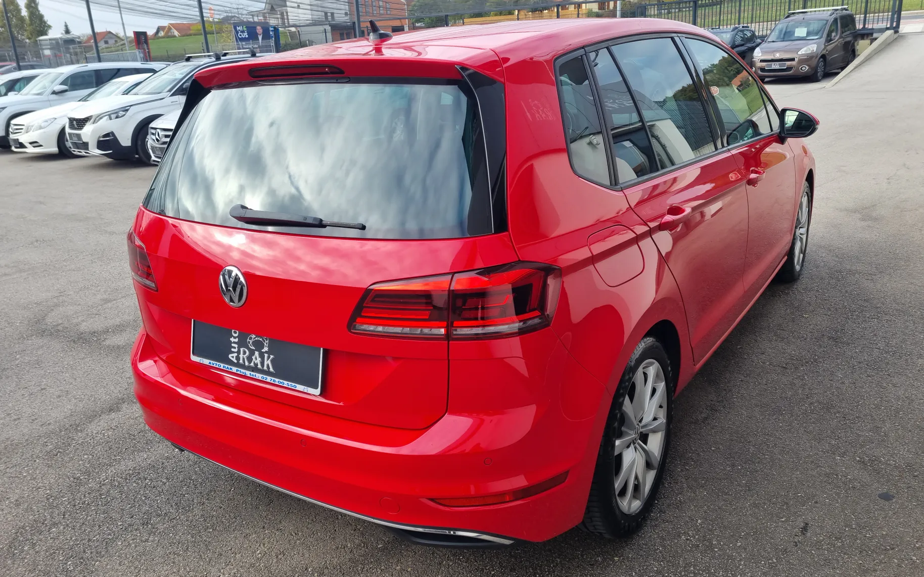 Zunanja slika - Volkswagen Golf - 1.5 TSI  Comfortline DSG 94681 KM. KOT NON - 5