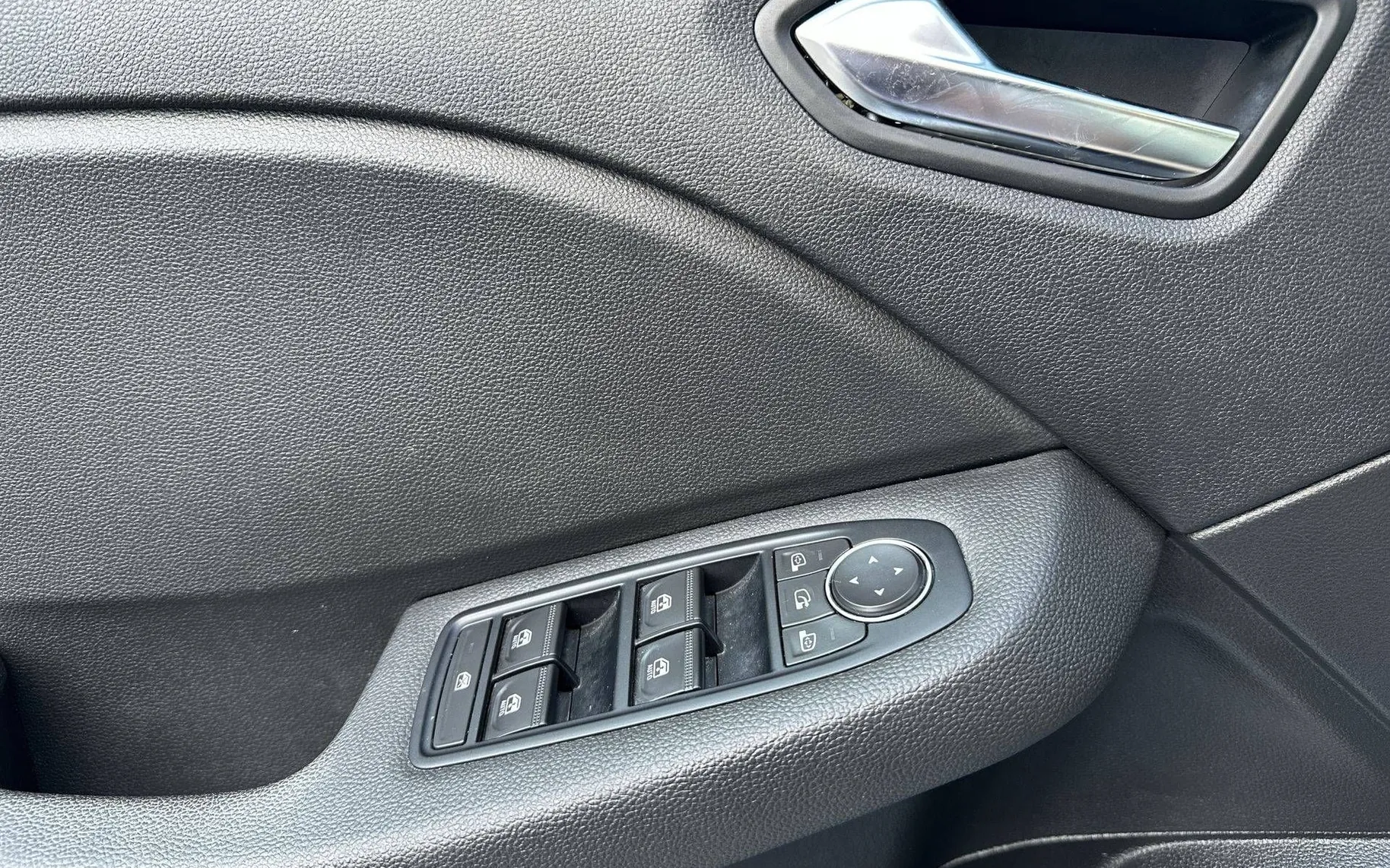 Notranja slika - Renault Clio - TCe 90 Evolution - 13