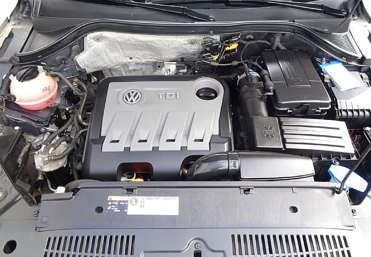 Zunanja slika - Volkswagen Tiguan - 2.0 TDI 4MOTION R-LINE SKY DSG - FINANCIRANJE - 12