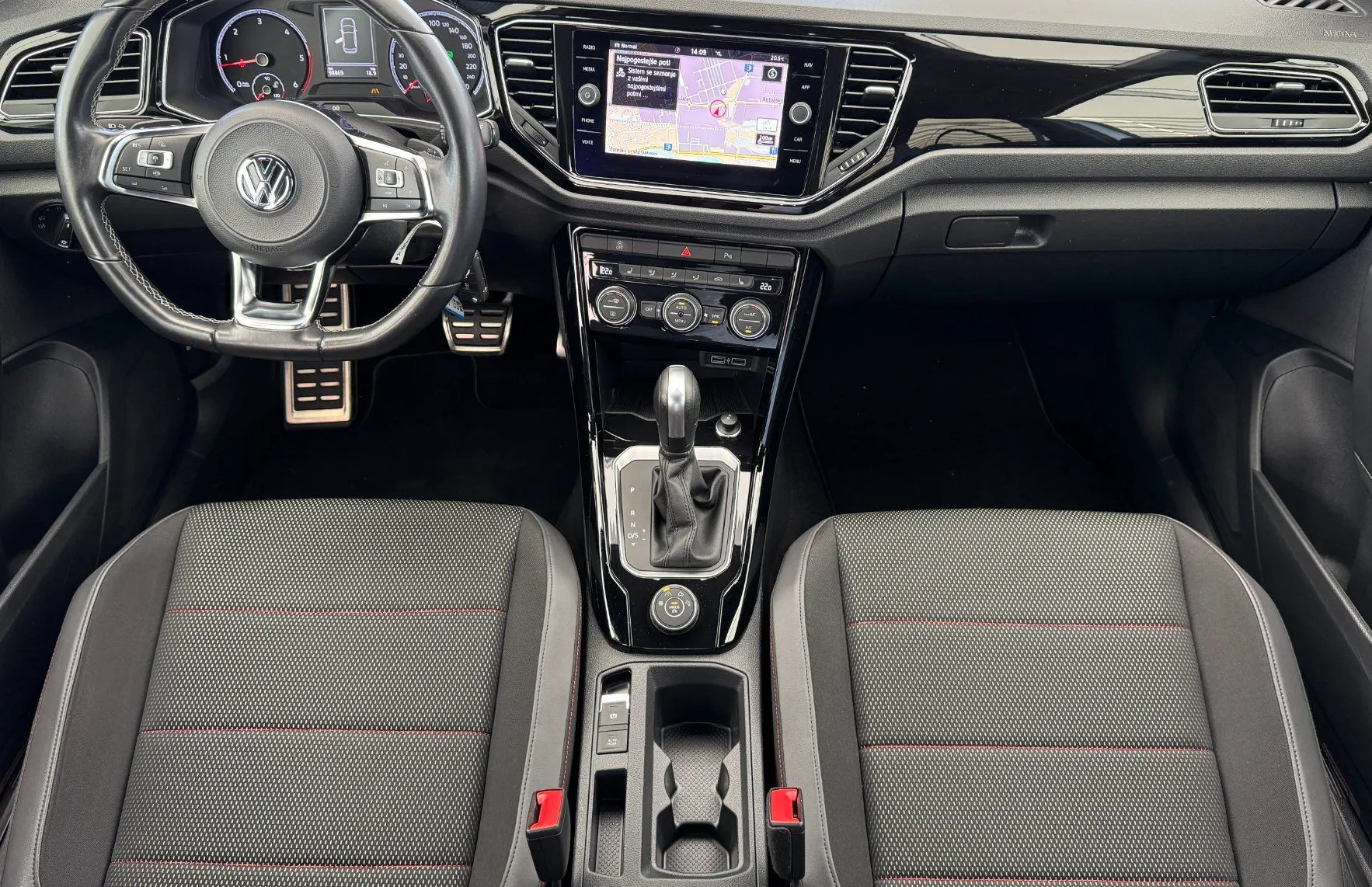 Zunanja slika - Volkswagen T-Roc - 4motion 2.0 TDI Sport DSG - 7