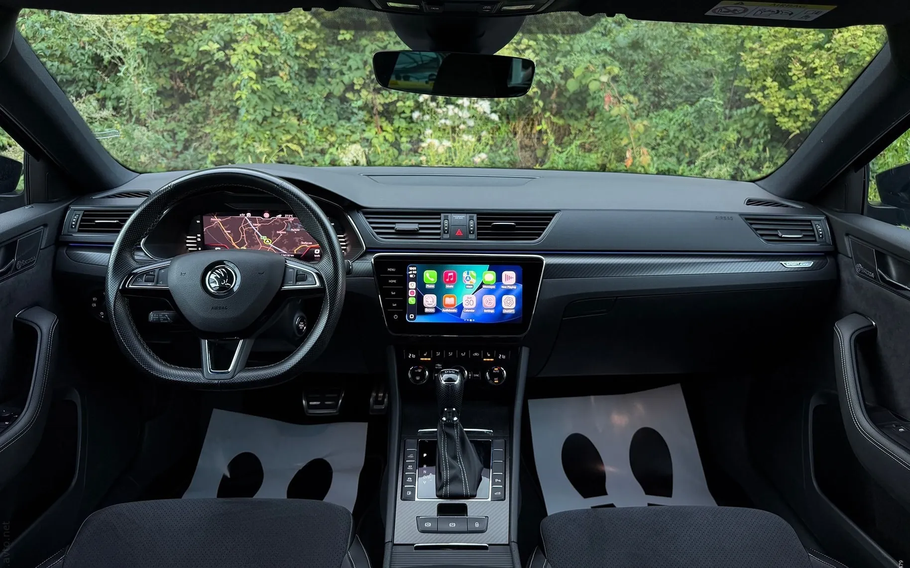 Notranja slika - Škoda Superb - iV 1.4 TSI Sportline DSG|MATRIX|ACC|KAM|KEYLESS - 11