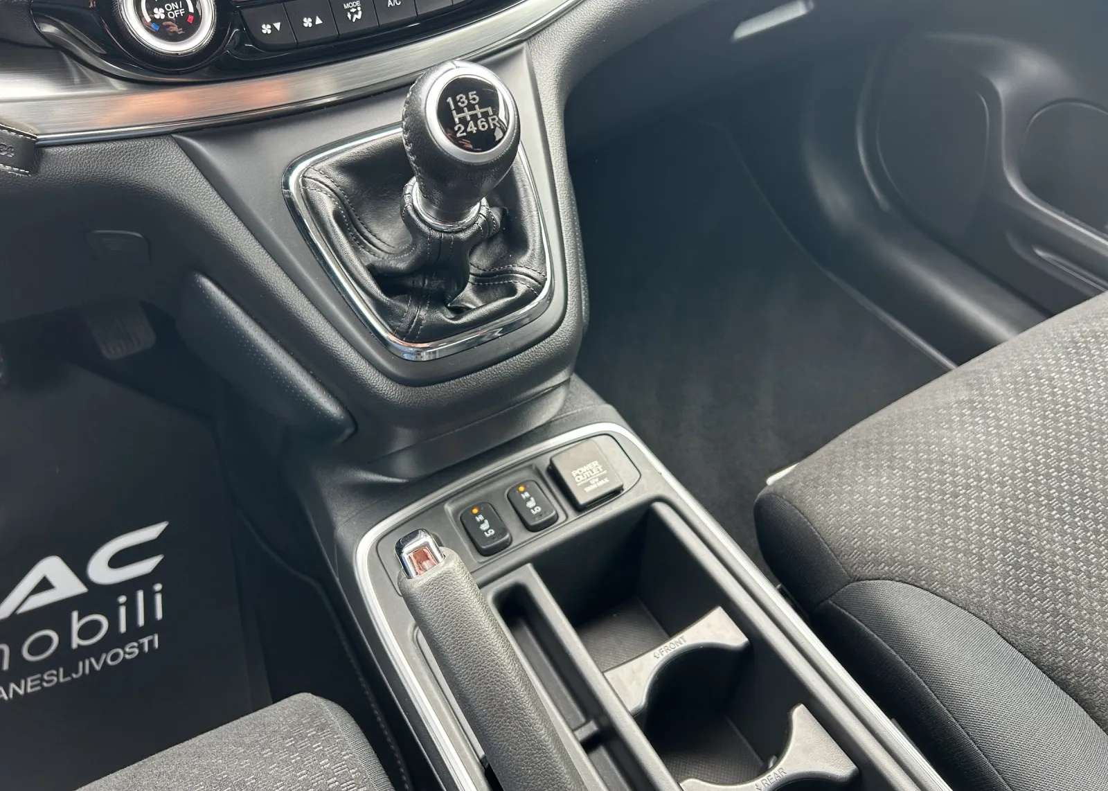 Zunanja slika - Honda CR-V - 4WD 1,6 i-DTEC Elegance - 14