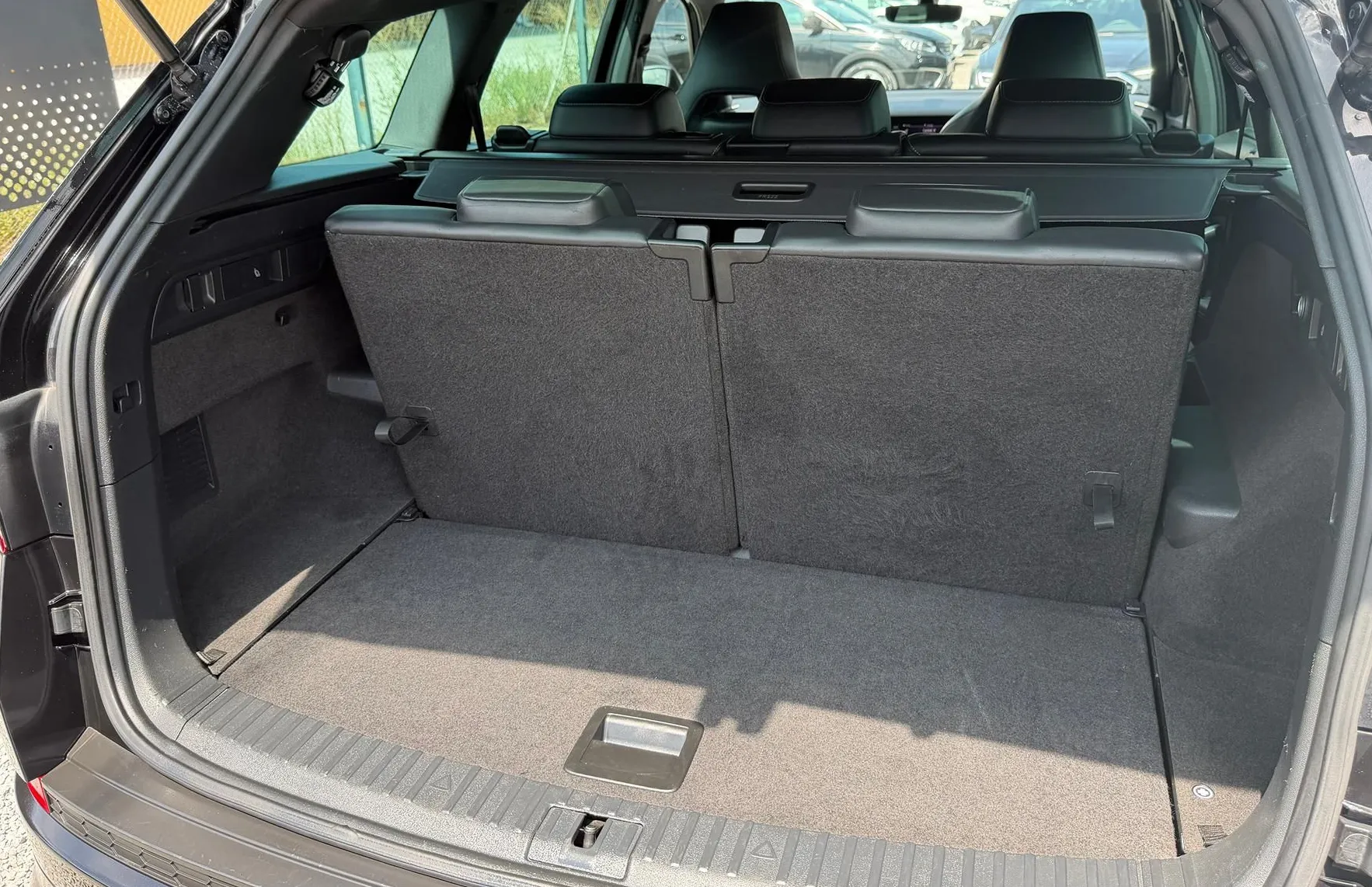 Zunanja slika - Škoda Kodiaq - 4x4 2.0 TDI SPORTLINE-7SEDEZEV-DSG-KAMERA-CRYSTAL- - 13
