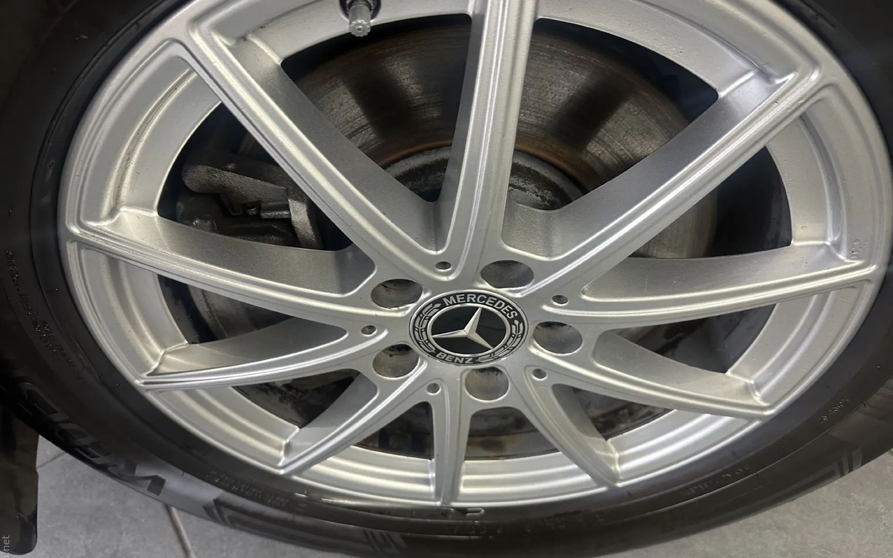 Zunanja slika - Mercedes-Benz GLB-Razred - GLB 200 d.KAMERA.USNJE.ACC.LED.NAVI.SAMO 137.000KM - 5