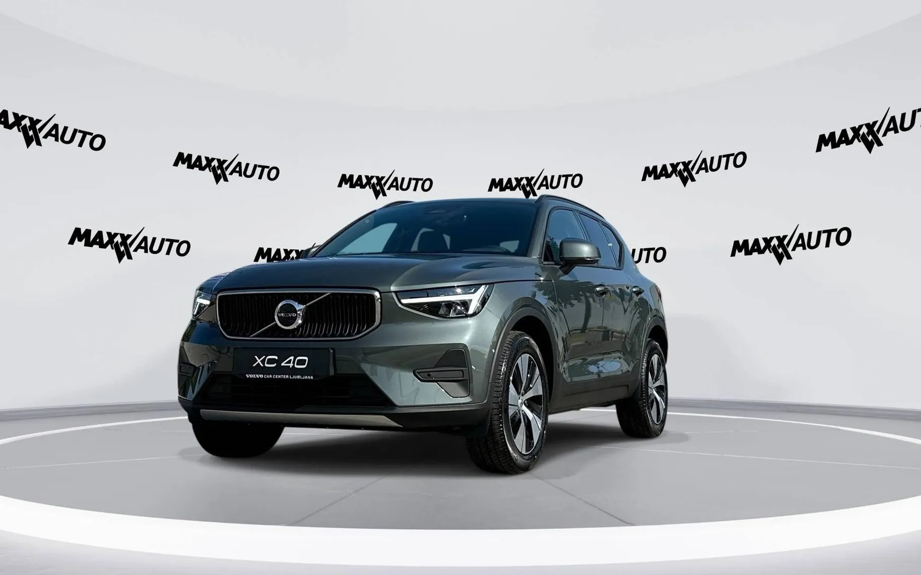 Zunanja slika - Volvo XC40 - B3P Core Avt. - 1