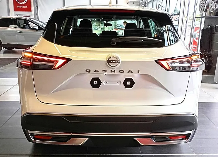 Zunanja slika - Nissan Qashqai - 1.3 DIG-T Mild Hybrid 140 2WD ACENTA - 4