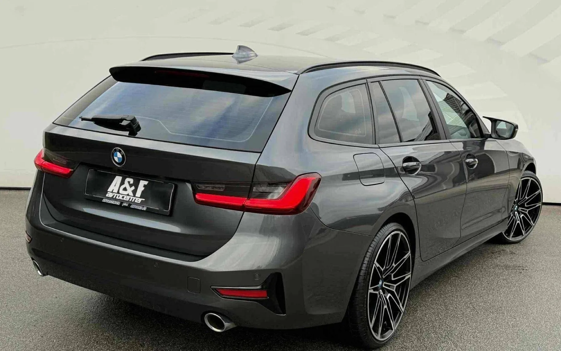 Zunanja slika - BMW Serija 3 - Touring: 320d-AUT-SPORT LINE-LED-ACC-LIZING ZA TUJCE-NAV - 5