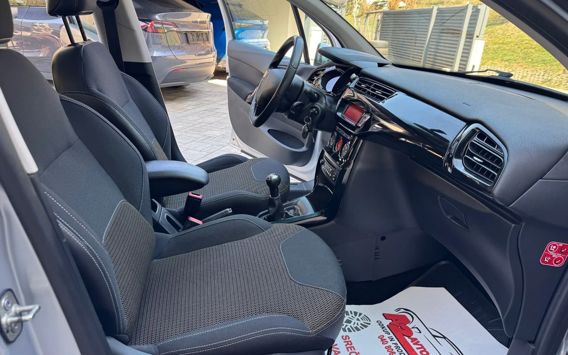 Notranja slika - Citroën C3 - 1.6 i 16V -DIGI KLIMA-SLOVENSKI-... - 10