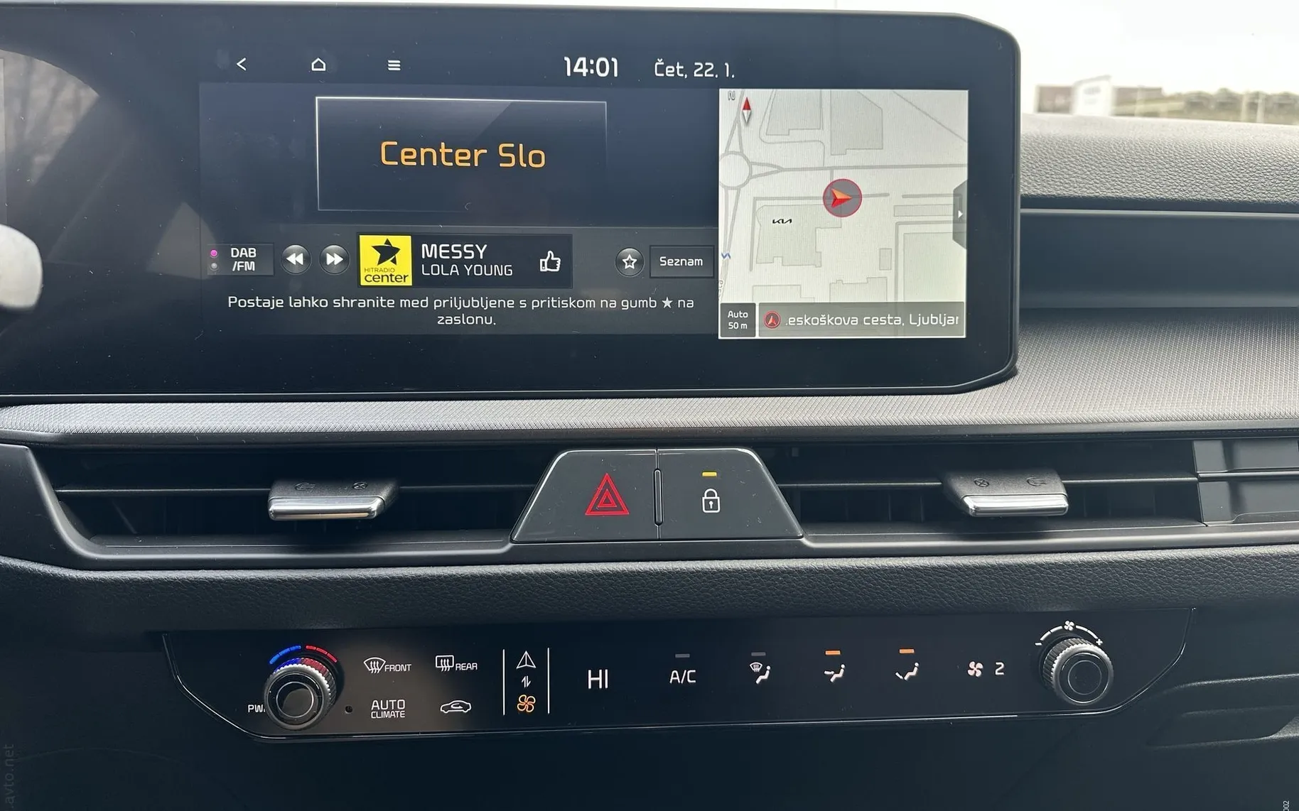 Notranja slika - KIA Stonic - 1.0 T-GDi EX Pulse M T - 35