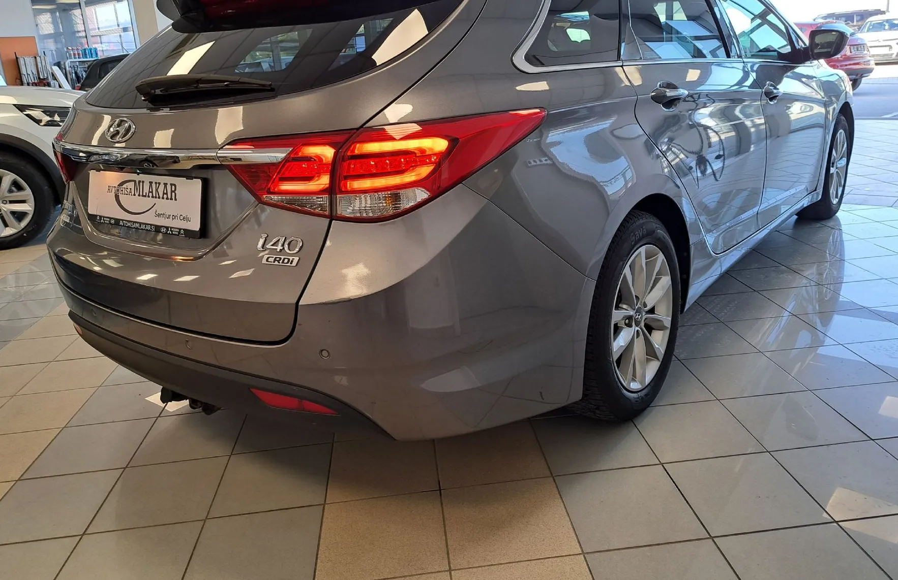 Zunanja slika - Hyundai i40 - 1.7 CRDI 85KW PREMIUM - LED NAVI HITRI KREDIT - - 4